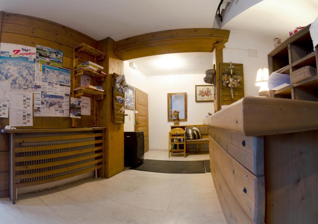 Ferienwohnung Wetterstein Лермос Экстерьер фото